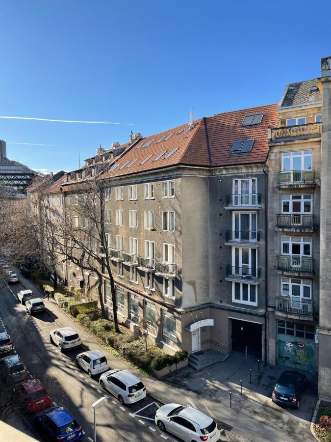City Center 2 Bedroom A/C Apartment Μπρατισλάβα Εξωτερικό φωτογραφία